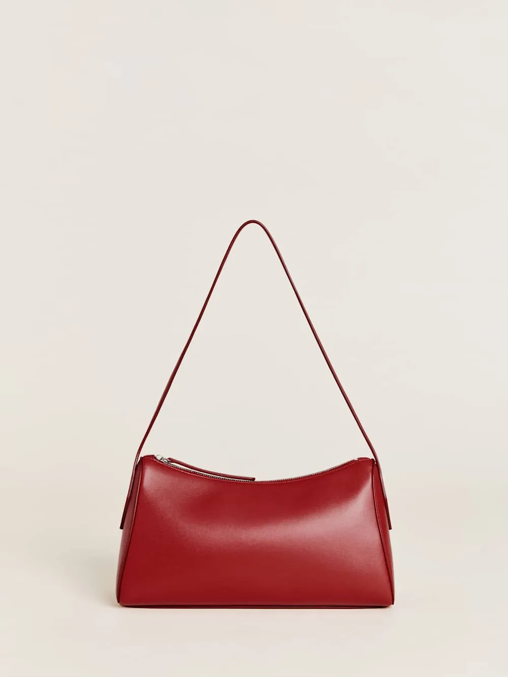Top Spring Fashion Trends for Moms in Los Angeles: What Stylish Moms Are Wearing Now 21 Hannah Shoulder Bag