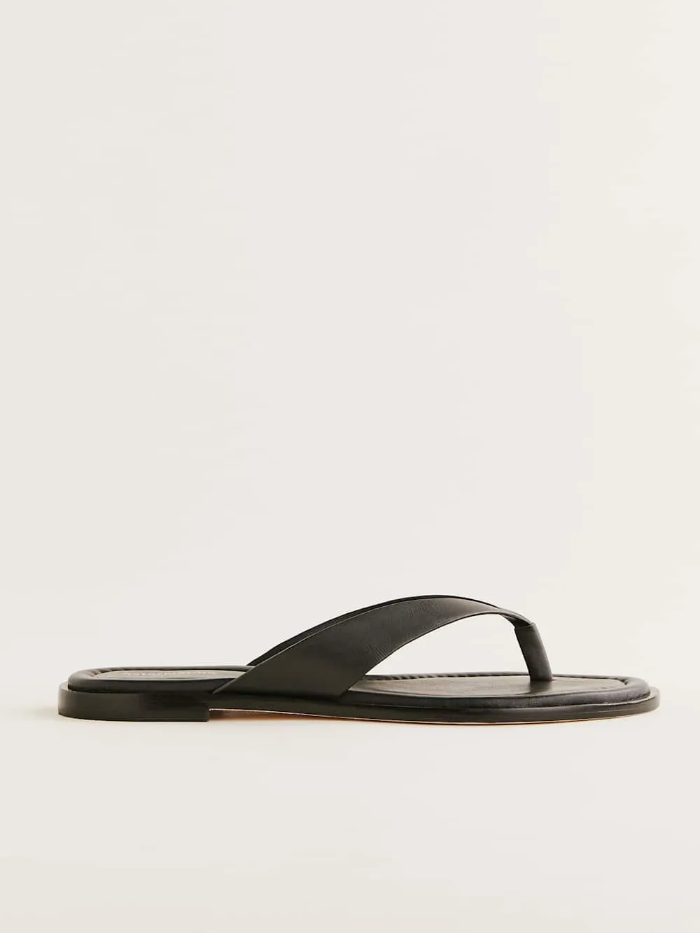 Top Spring Fashion Trends for Moms in Los Angeles: What Stylish Moms Are Wearing Now 6 Jessie Thong Sandals