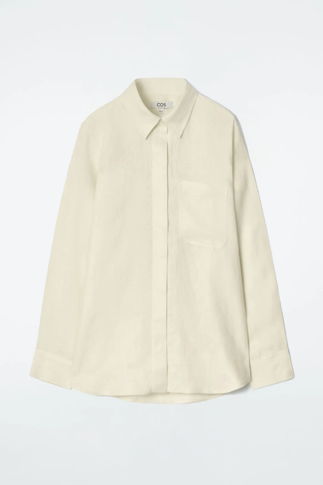 Top Spring Fashion Trends for Moms in Los Angeles: What Stylish Moms Are Wearing Now 9 Oversized Linen Shirt