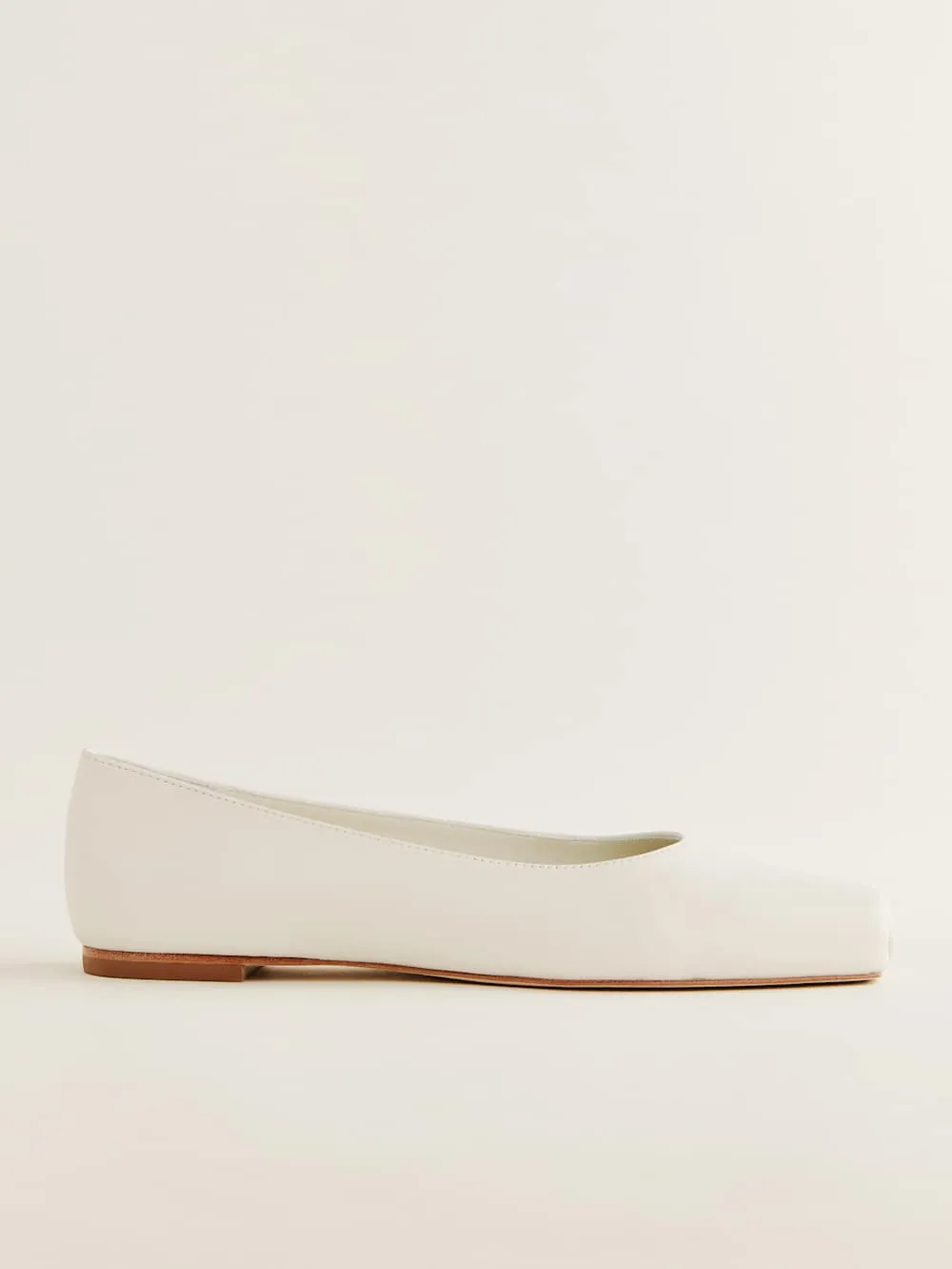 Top Spring Fashion Trends for Moms in Los Angeles: What Stylish Moms Are Wearing Now 20 Prudence Ballet Flats