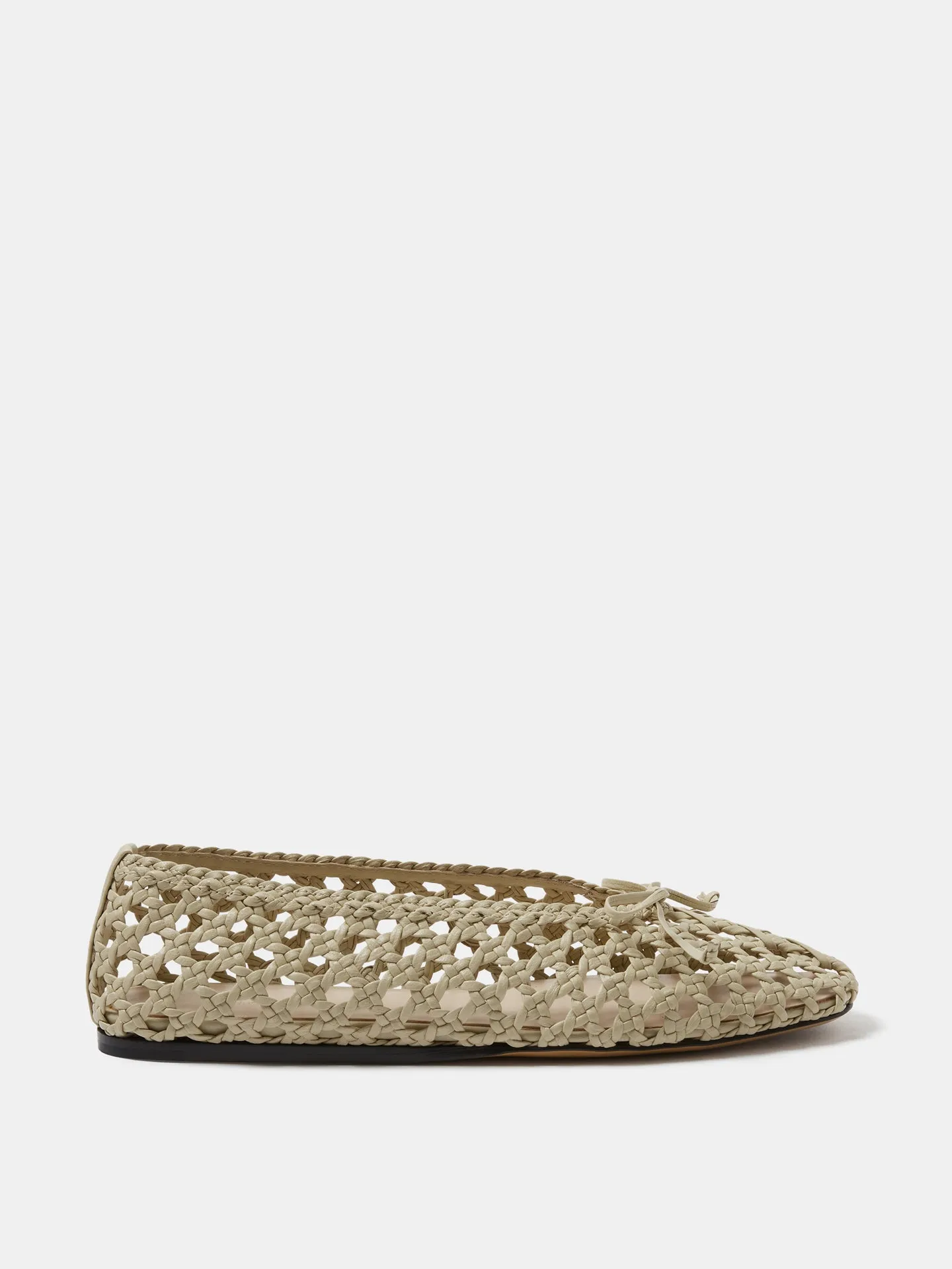 These 10 New Finds Are Absolutely Worth Your Money—Expert-Approved 7 Regency Slipper