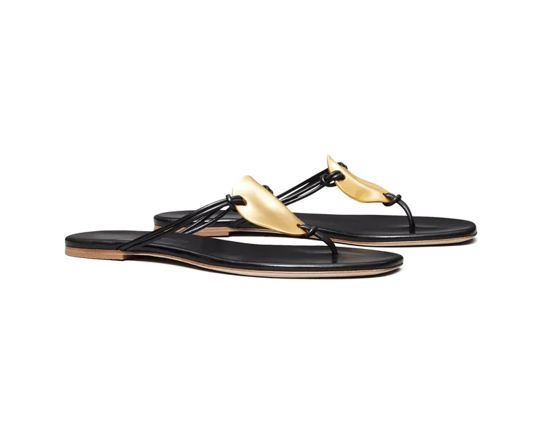 2025's Top Sandal Trends: Luxury Strappy Sandals and Chunky Platforms Outshine Basic Flip-Flops 2 Patos Sandal