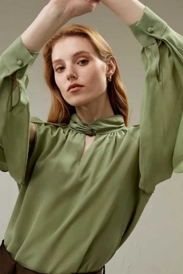 Ultimate Y2K Fashion Guide: Iconic 2000s Trends (Velour Tracksuits, Butterfly Clips & Low Rise Jeans) in 2025 2 Side Slit Lantern Sleeve Blouse