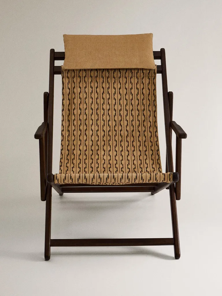Elegant Style Secrets: Top Fashion & Home Decor Ideas to Elevate Your Look and Living Space 5 Wooden Lounger